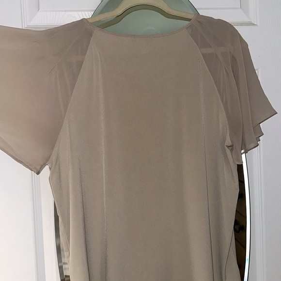Calvin Klein women’s blouse size Large. In amazing condition. Only worn once. 🤎 - Picture 2 of 4